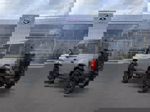 New 2024 Ford Bronco Black Diamond image 4