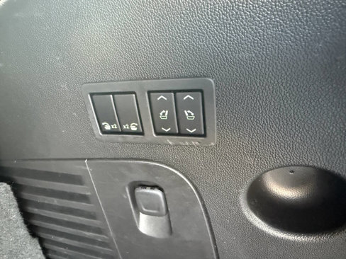 Used 2015 Chevrolet Tahoe LTZ image 29