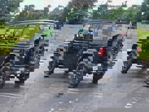 New 2025 Jeep Wrangler Unlimited Sport image 4
