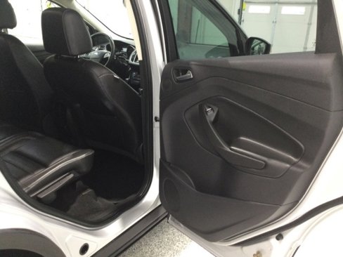 Used 2017 Ford Escape Titanium image 17