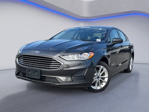 Used 2019 Ford Fusion SE image 2
