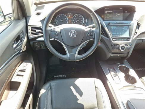 Used 2019 Acura MDX w/ Technology & Entertainment image 11