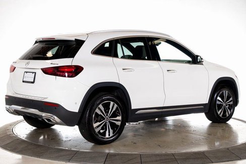 Used 2024 Mercedes-Benz GLA 250 4MATIC image 6