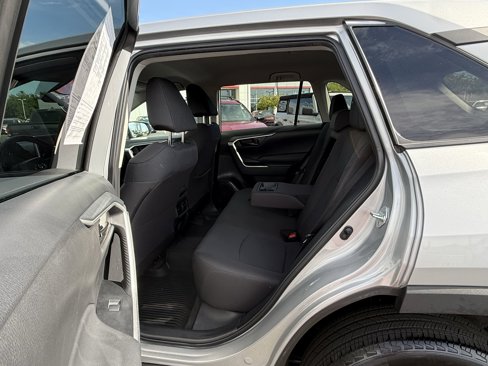 Used 2023 Toyota RAV4 LE image 15