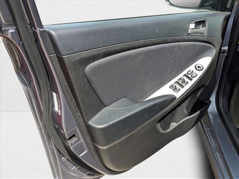 Used 2017 Hyundai Accent SE image 14