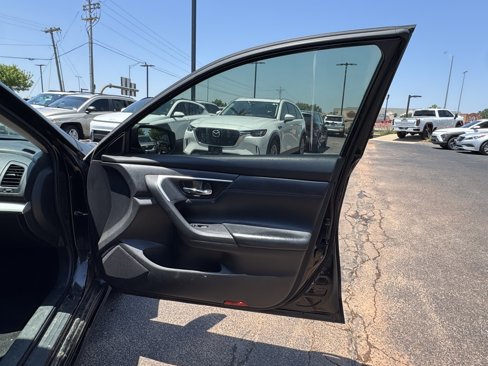 Used 2016 Nissan Altima 2.5 SR image 10