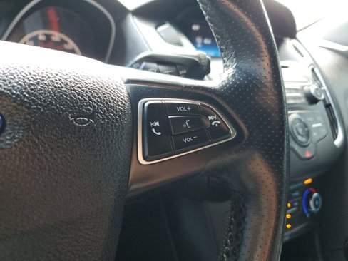 Used 2015 Ford Focus ST image 19