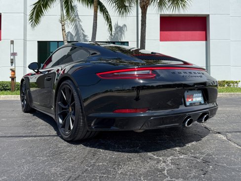 Used 2017 Porsche 911 Carrera 4S image 9