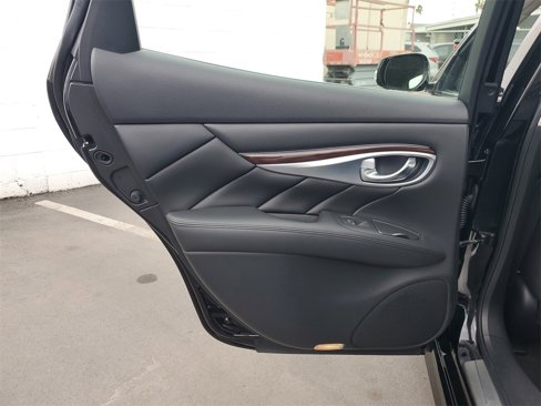 Used 2015 INFINITI Q70 3.7 image 14