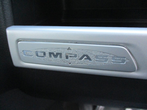 Used 2017 Jeep Compass High Altitude image 32