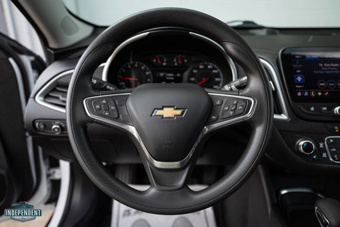 Used 2022 Chevrolet Malibu LT image 21