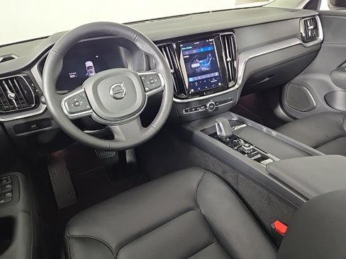 Certified 2025 Volvo S60 B5 Core image 15