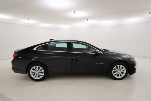 Used 2021 Chevrolet Malibu LT image 2
