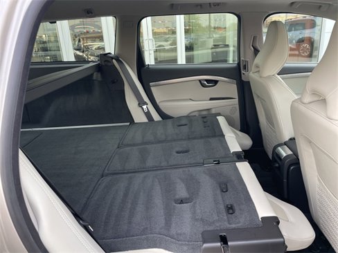 Used 2013 Volvo XC70 3.2 Premier image 18