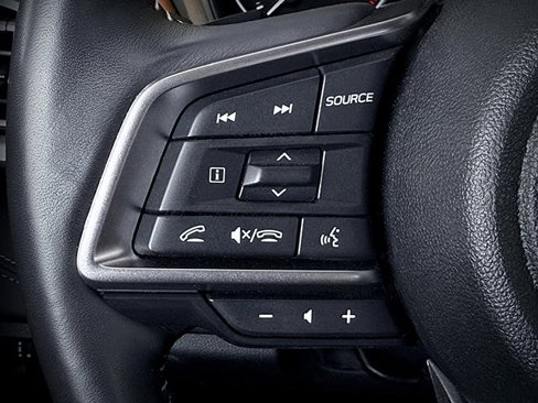 Used 2023 Subaru Outback Premium image 12