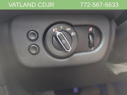 Used 2016 MINI Cooper Clubman image 17