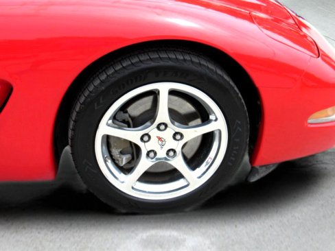 Used 2002 Chevrolet Corvette Convertible w/ Preferred Equipment Group2 image 23