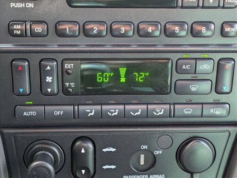Used 2002 Ford Thunderbird image 14