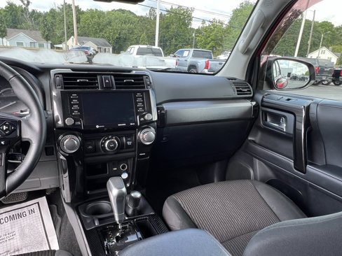 Used 2020 Toyota 4Runner TRD Off-Road image 19