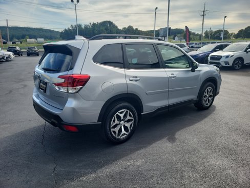 Used 2021 Subaru Forester Premium image 5