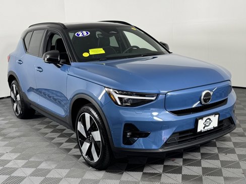Certified 2023 Volvo XC40 Recharge Ultimate w/ Protection Package Premier image 3