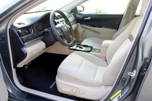 Used 2014 Toyota Camry LE image 9