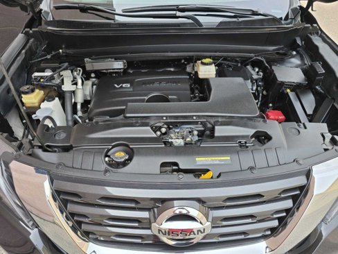Used 2020 Nissan Pathfinder Platinum image 18