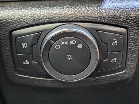 Used 2015 Ford Explorer Limited image 22