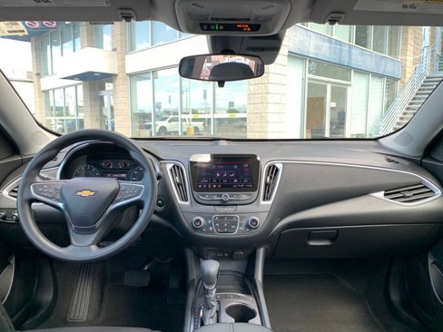 Used 2024 Chevrolet Malibu LT image 33