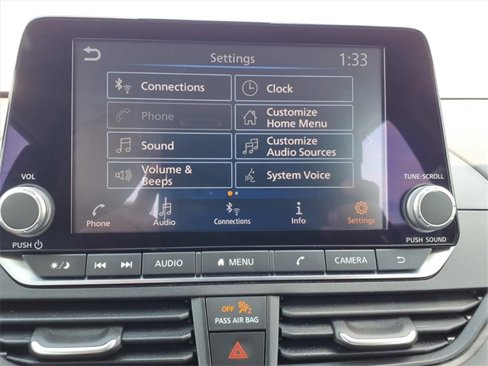 Used 2024 Nissan Altima 2.5 SV image 25