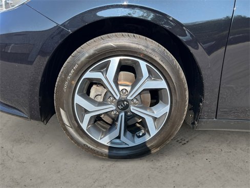 Used 2020 Kia Forte LXS image 14