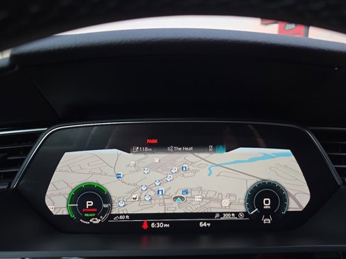 Used 2022 Audi e-tron Premium Plus w/ Premium Plus Package image 57