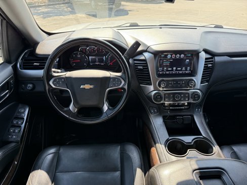 Used 2019 Chevrolet Suburban LT image 14
