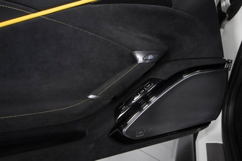 Used 2022 Ferrari Roma image 37