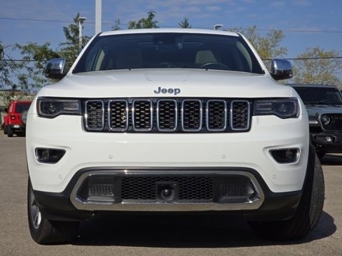 Used 2021 Jeep Grand Cherokee Limited w/ Luxury Group II image 2