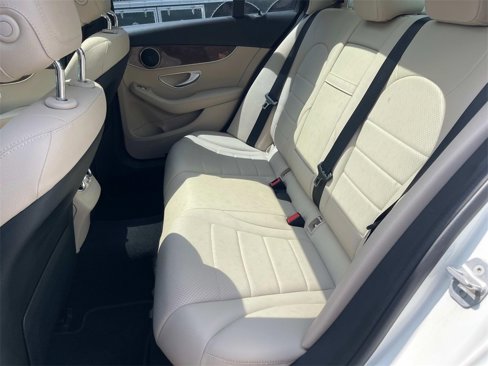 Used 2017 Mercedes-Benz C 300 Sedan image 33