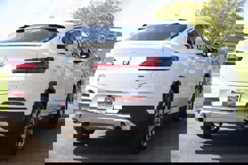 Used 2020 BMW X4 xDrive30i w/ Premium Package Essential image 3