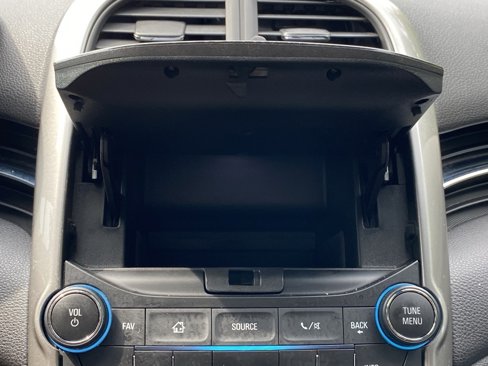Used 2015 Chevrolet Malibu LT w/ Power Convenience Package image 18