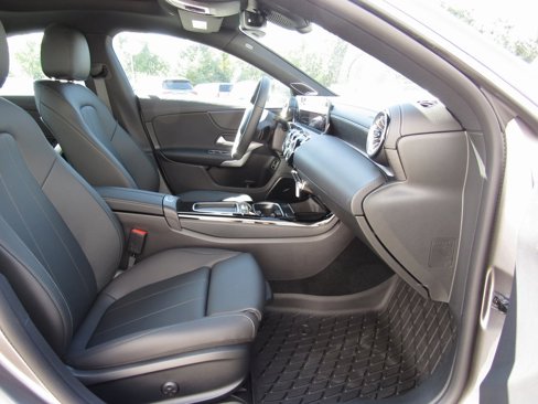 Certified 2025 Mercedes-Benz CLA 250 4MATIC image 19