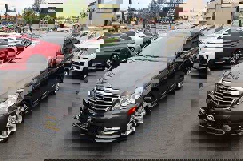 Used 2013 Mercedes-Benz E 350 Sport image 2