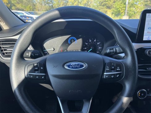 Used 2020 Ford Escape SE image 18