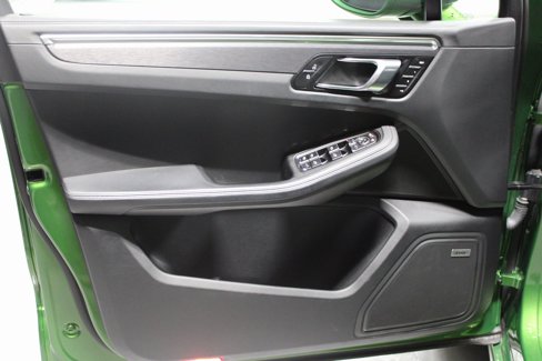 Certified 2021 Porsche Macan GTS image 24