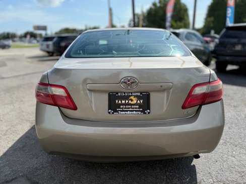 Used 2009 Toyota Camry LE image 5