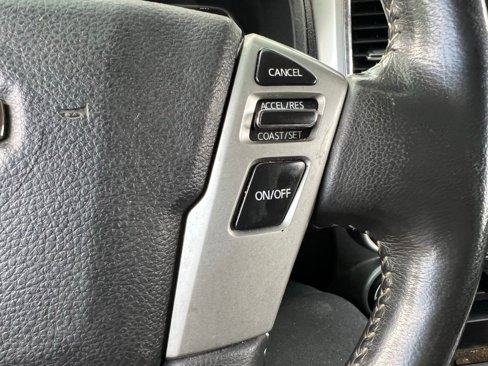 Used 2017 Nissan Titan PRO-4X image 14