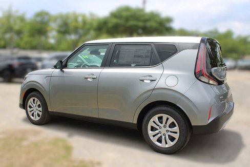 New 2025 Kia Soul LX image 12