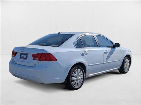 Used 2009 Kia Optima LX image 3