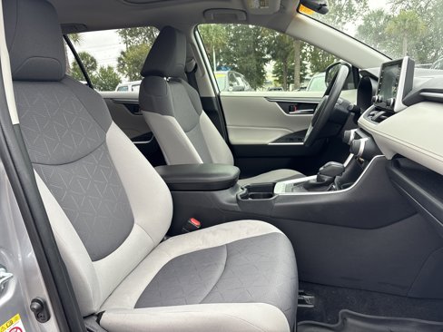Used 2019 Toyota RAV4 XLE image 32