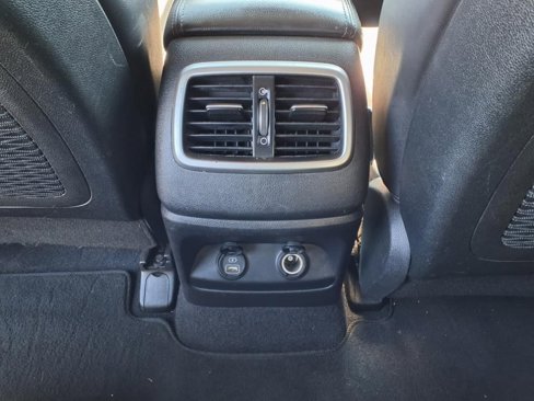 Used 2016 Kia Sorento EX image 8