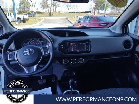 Used 2017 Toyota Yaris L image 14
