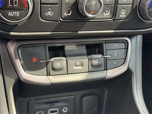 Used 2022 GMC Terrain AT4 w/ Tech Package image 30